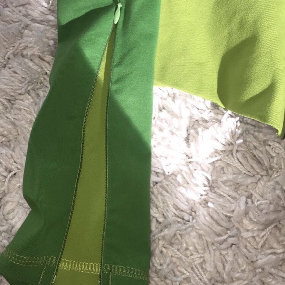 !SOLD! Lululemon Women’s Athletic Jacket - Picture 5 of 7